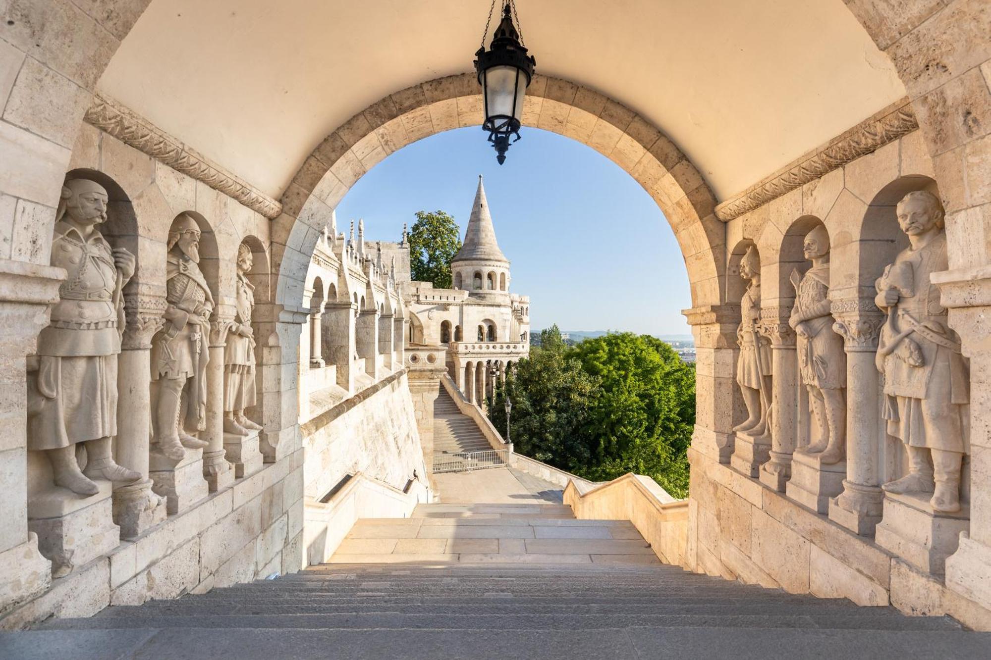 Verno House Budapest, Vignette Collection By Ihg Exterior photo Fisherman's Bastion