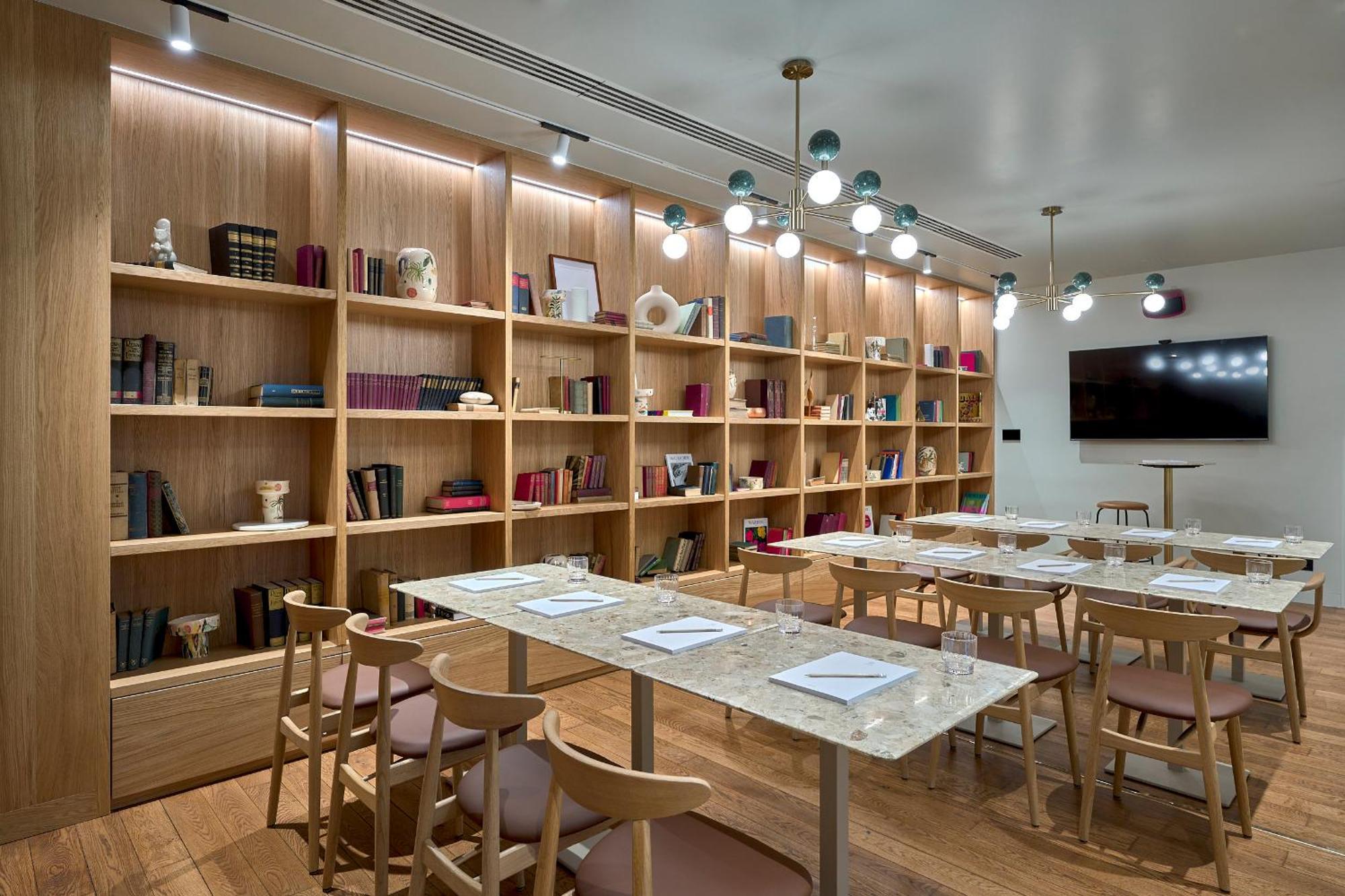 Verno House Budapest, Vignette Collection By Ihg Exterior photo Library